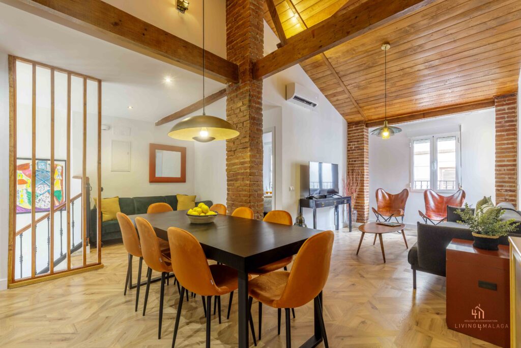 Art&Light Attic Living4malaga