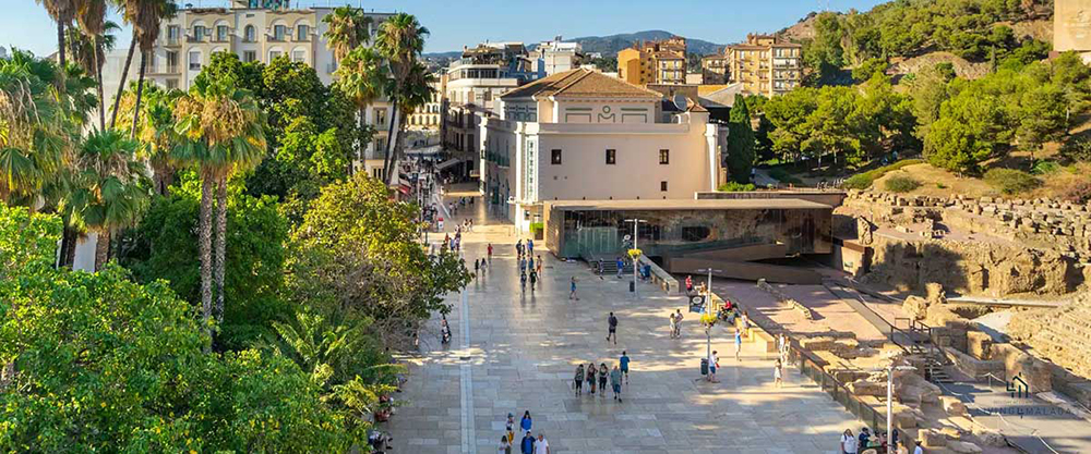 Calle Alcazabilla Málaga: el corazón histórico de Málaga