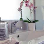 holiday apartment bathroom