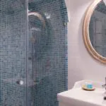holiday apartment bathroom malaga