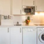 apartamento vacacional cocina malaga