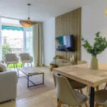 apartamento vacacional tres dormitorio terraza (4) living4malaga apartamentos turisticos malaga centro